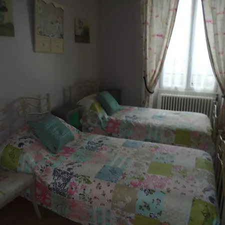 D'hotes Bienvenue Bed & Breakfast 3*