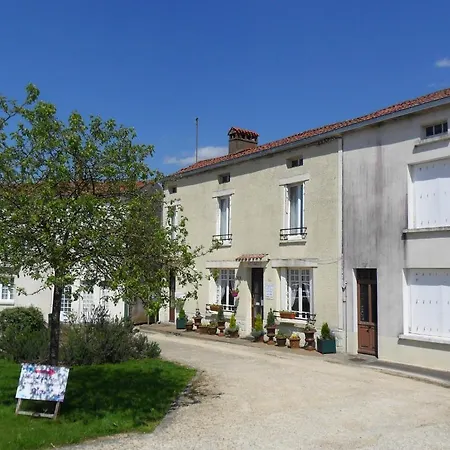 D'hotes Bienvenue Bed & Breakfast 3*