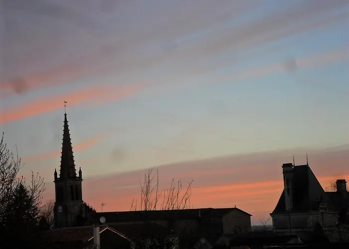 比安维纽尚布勒斯酒店 住宿加早餐酒店 LʼAbsie